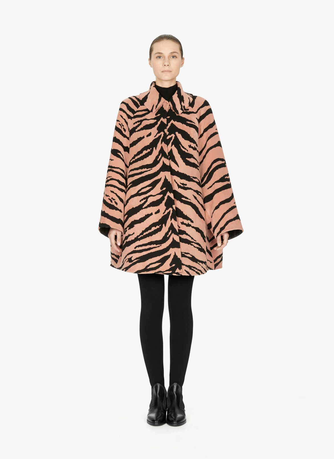 Coats ALAÏA BLACK/NUDE COATS